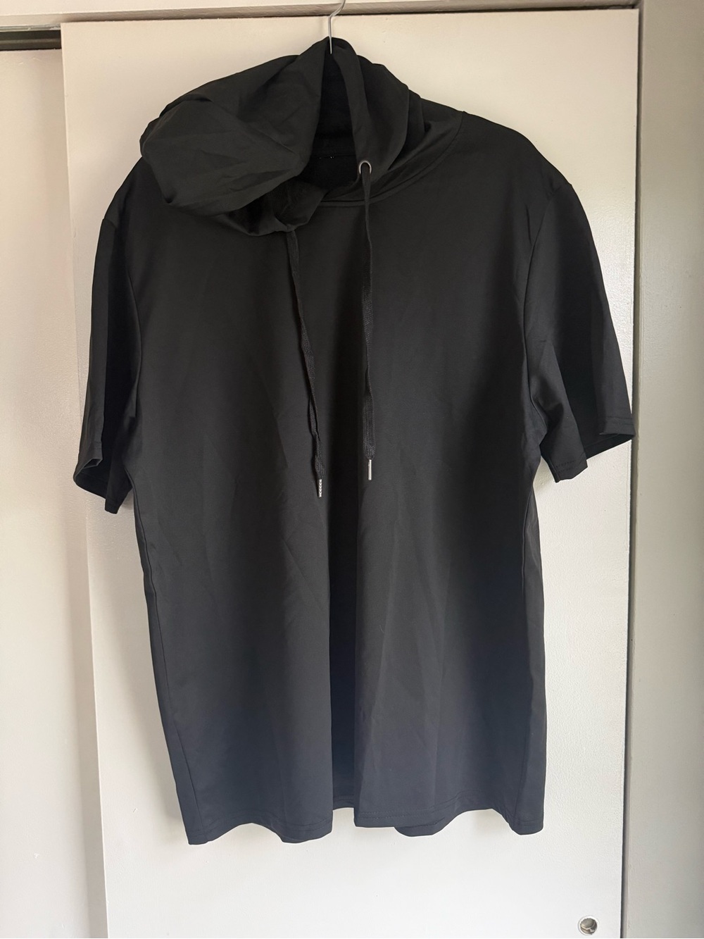 Men's Black Hooded Short-Sleeve Shirt